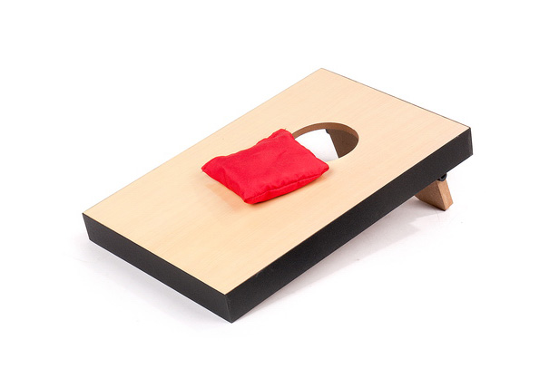 TT4003S BEAN BAG TOSS GAME