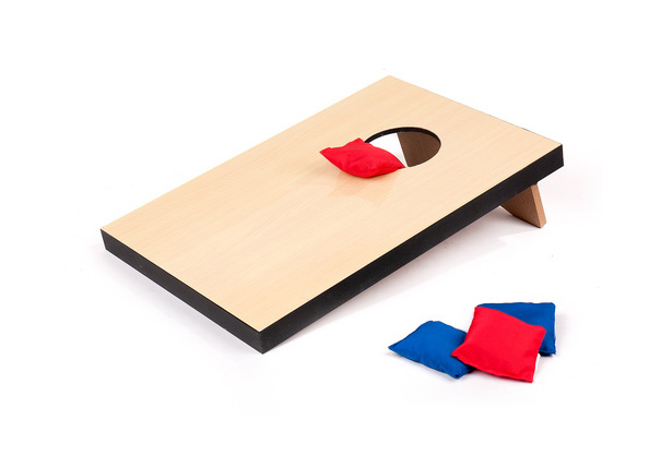 TT4003M BEAN BAG TOSS GAME